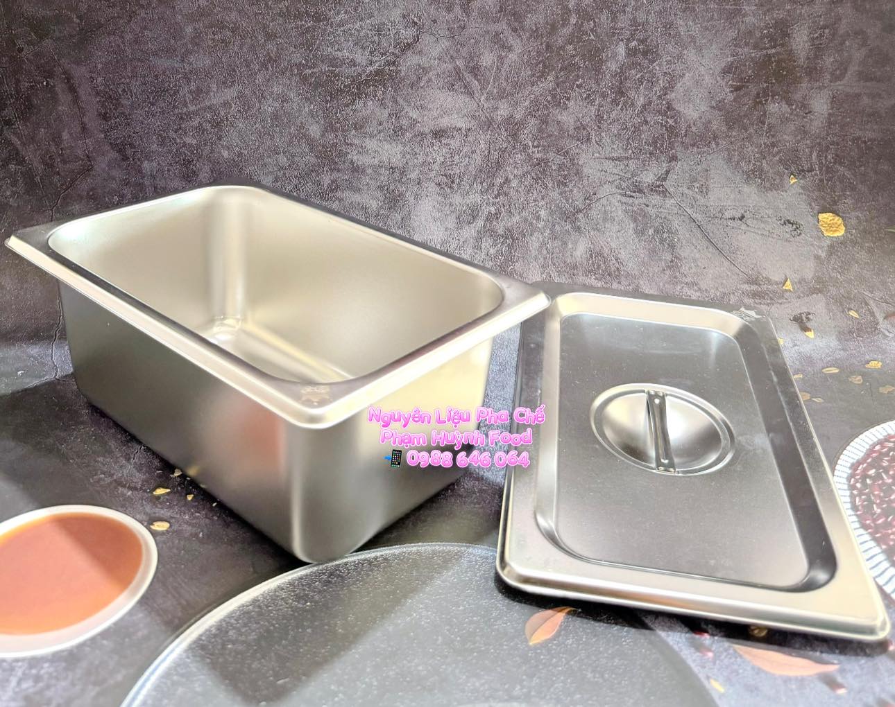 Khay topping inox 1/4 + Nắp ( chữ nhật nhỏ)
